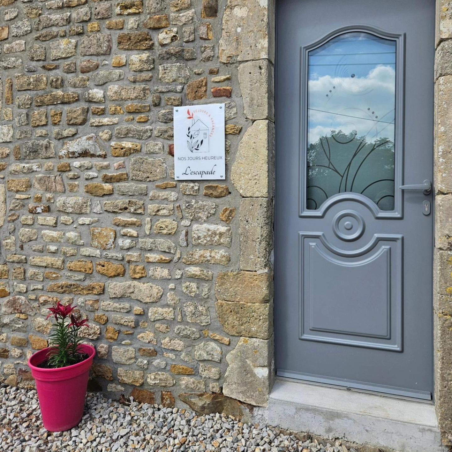 L'Escapade, Maison De Campagne Etienville Exteriör bild